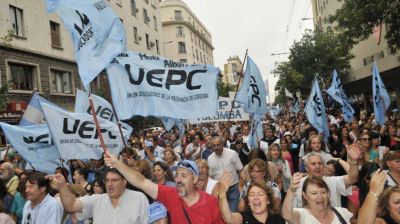 Uepc prepara negociaci�n salarial junto al reclamo por jubilaciones