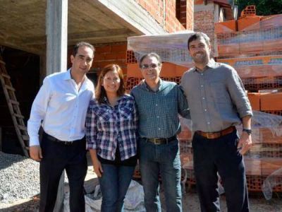 Basavilbaso y Tagliaferro visitaron el desarrollo de PROCREAR