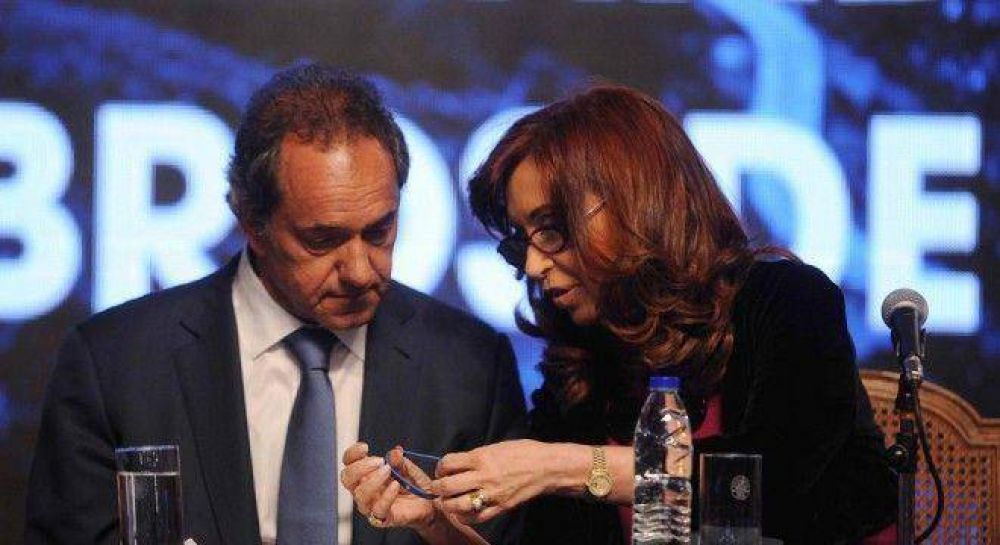 Cristina avisa que vuelve en febrero y se suma a la discusi�n del peronismo