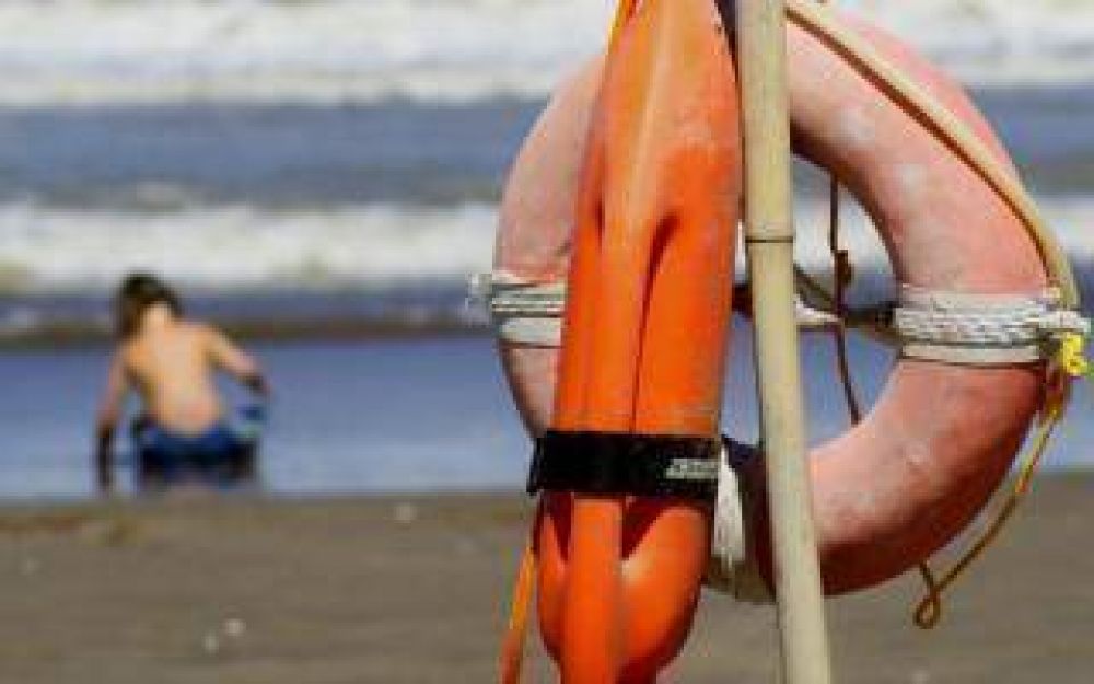 Crecen los conflictos con guardavidas en la Costa Atl�ntica