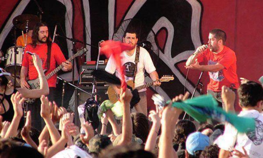 Con restricciones a la prensa, Callejeros volvi� a tocar en vivo a pocos d�as de la sentencia