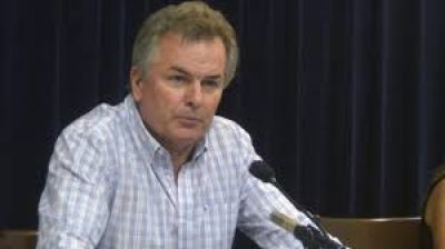 Gay muy molesto: A casi un mes de asumir, Vidal a�n no puso en funciones al Presidente de ABSA