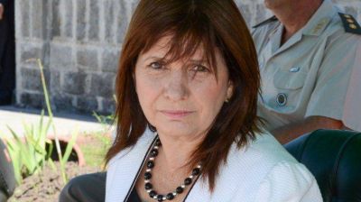 Patricia Bullrich admite que los tres fugados tienen 