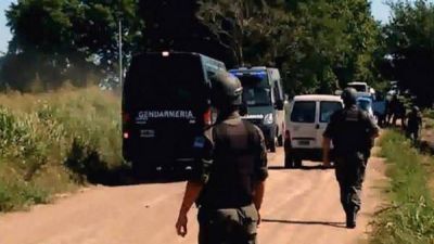 Intensa b�squeda de los pr�fugos: auto por auto, casa por casa