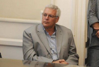 Binando dijo que el Municipio est� en �crisis y el lunes pagar� parte de la deuda�