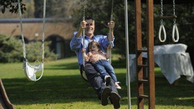 Macri se fisur� una costilla jugando con Antonia y deber� hacer reposo