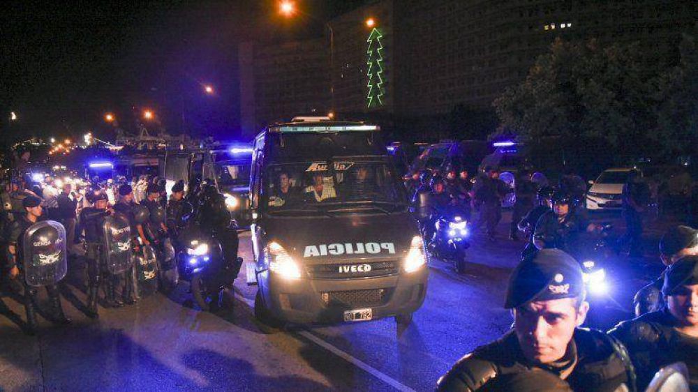 Duro traspi� del Gobierno en la b�squeda de los pr�fugos: detuvo a uno pero se escaparon los otros dos