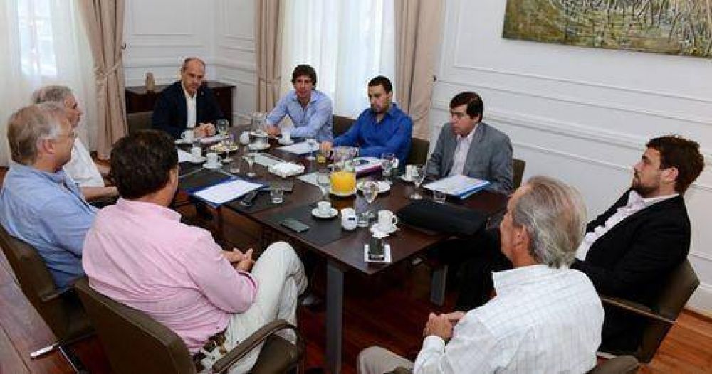 San Fernando reclama por obras inconclusas
