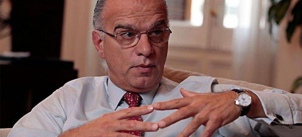Grindetti justific� los despidos en Lan�s
