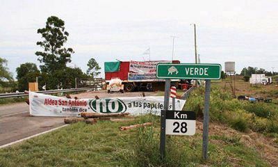 Cumpli� 1000 d�as el piquete de los asamble�stas contra Botnia