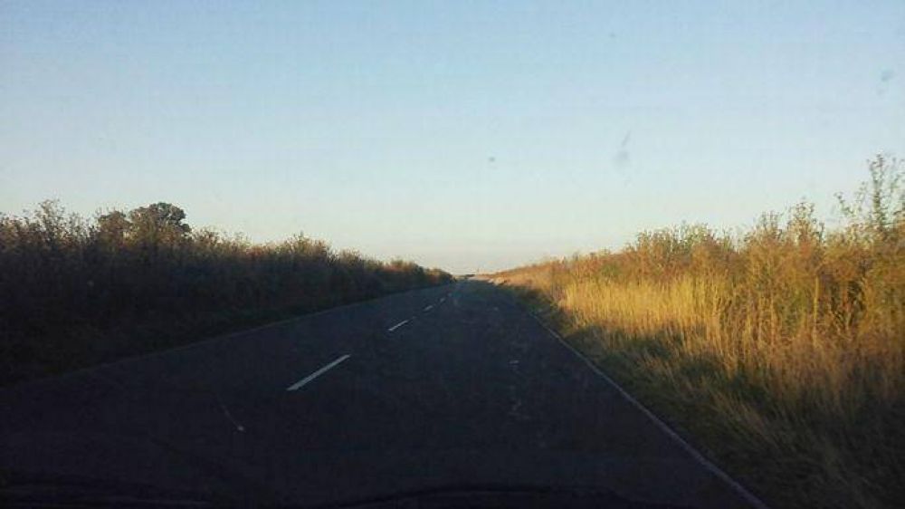 PREOCUPA A AUTOMOVILISTAS EL ESTADO DE LAS BANQUINAS DE LA RUTA 51