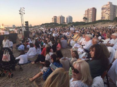Se realiz� un Cabalat Shabat multitudinario en Punta del Este