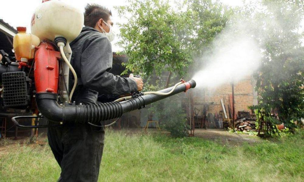 Fortalecen controles de viajeros para evitar brote de dengue