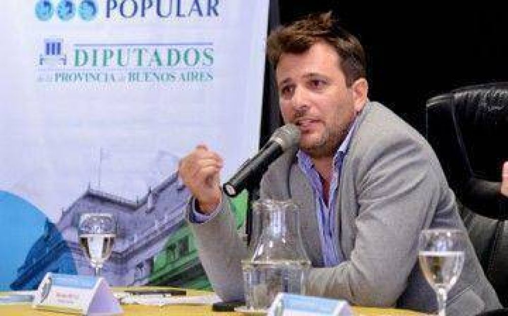 Doval: �Quieren sacar la 14656 para echar trabajadores�