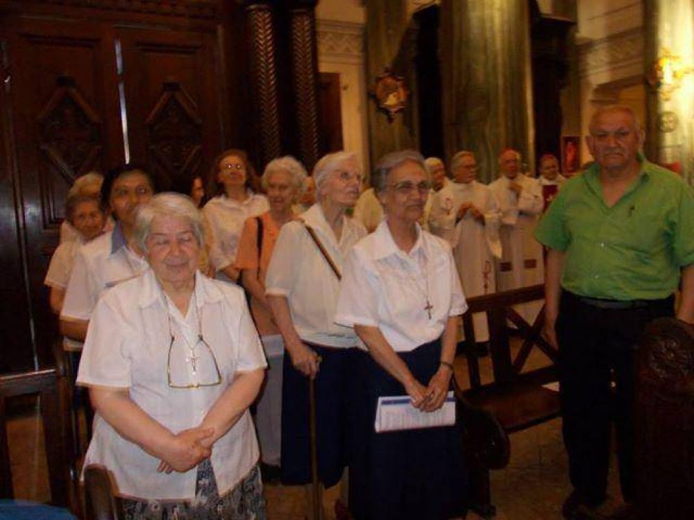 Captulo general de las Hermanas Auxiliares Parroquiales de Santa Mara