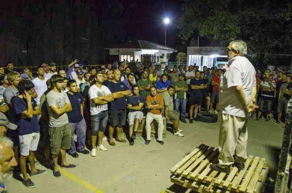Cer�mica San Lorenzo despidi� a 120 trabajadores y ayer inici� formalmente el env�o de los telegramas
