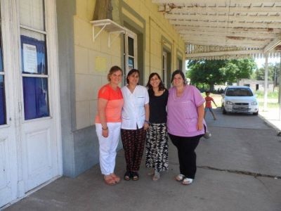 Viviana Savone de Acci�n Social y Celia Spavento de Pol�ticas Sociales, acompa�aron y orientaron a las Trabajadoras en los CAPS