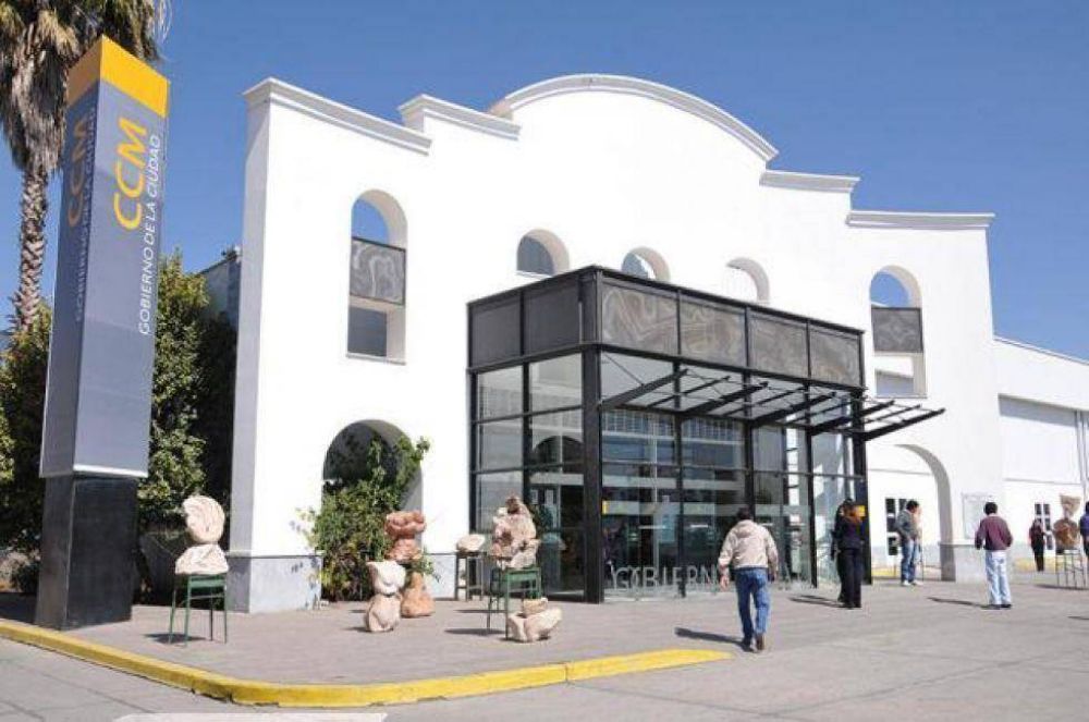 El municipio revisa m�s de 700 contratos pol�ticos