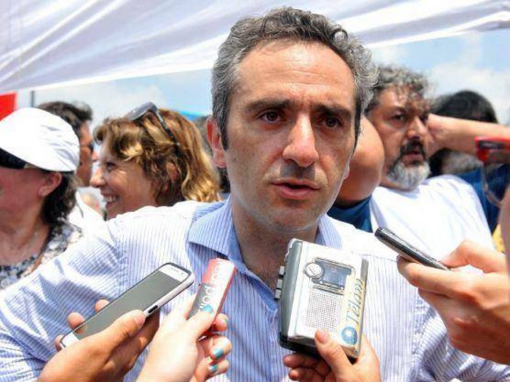Andr�s �Cuervo� Larroque: �Llegaron a trav�s del voto pero eligieron gobernar al estilo de facto�