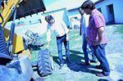 La Plata: Garro visit� la Delegaci�n Abasto, lugar en el que funcionan 49 cooperativas