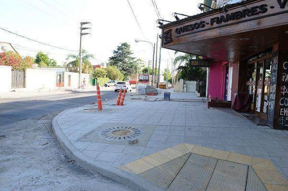 Avanzan las obras de remodelaci�n del Paseo de los Antojos de Tigre