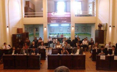 LAS TASAS AUMENTAN 28 POR CIENTO