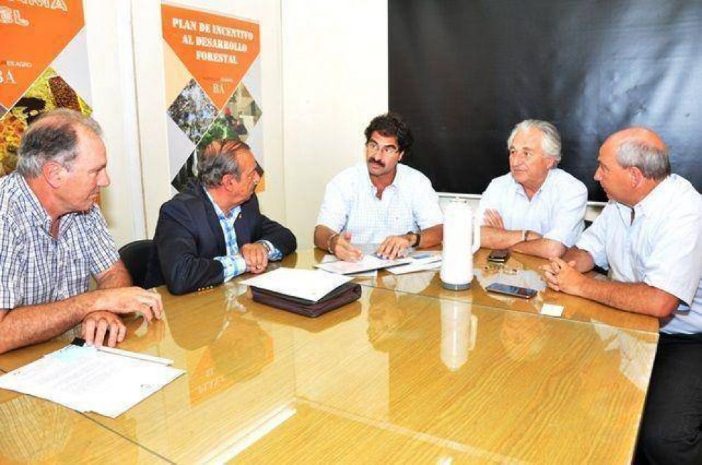 El Intendente se reuni� con tres ministros de la Provincia