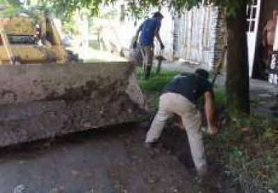 Limpieza de alcantarillas en diferentes barrios de la ciudad