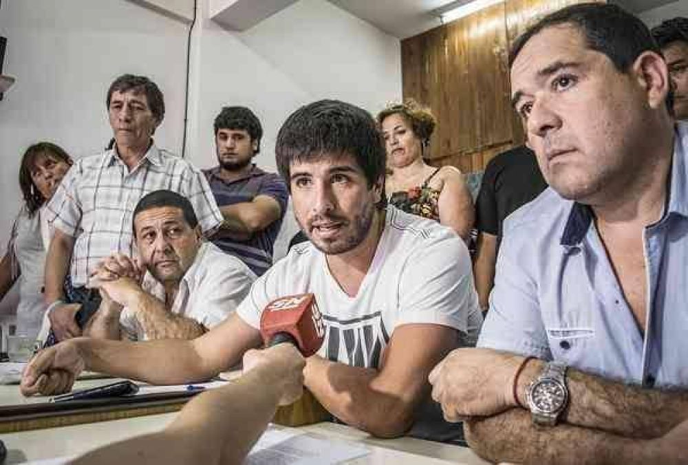 �Le dan la herramienta al Intendente para que baje contratos�
