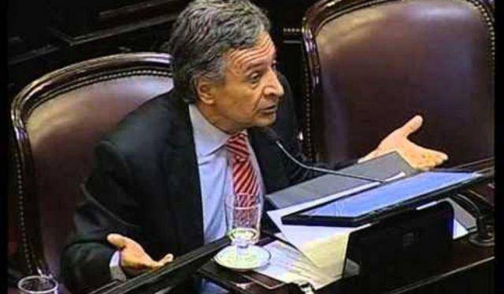Basualdo propuso un r�gimen especial de capitalizaci�n para PyMES