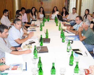 Municipios de la costa del Paran� se a�nan para potenciar el turismo 