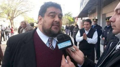 Ministro Gonz�lez aclar� que Moj�n de Fierro no est� aislado; preparan centro de Evacuados en la ex Textil 