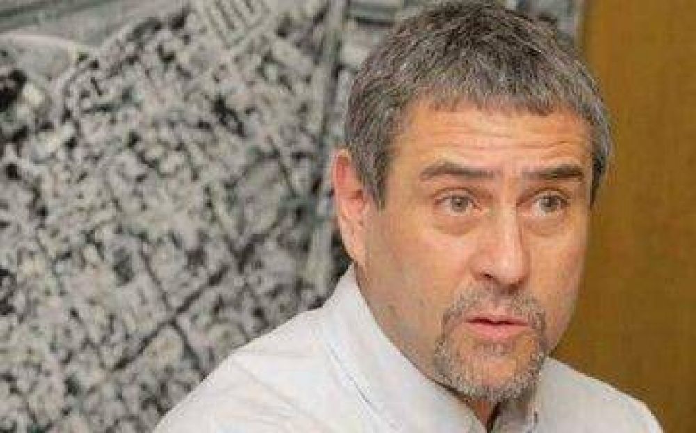 Ferraresi a Bossio y Urtubey: �Est�n en todo su derecho de pasarse al massismo�