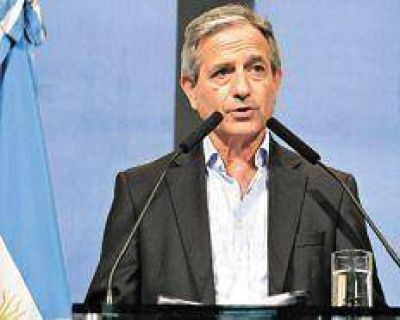Macri anota nuevos despidos en su cuenta