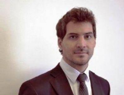 �En vez de perseguir y echar a empleados municipales, deber�a arreglar los sem�foros�