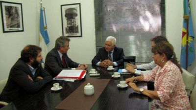 Tras la reuni�n del intendente en La Plata, ABSA har� un descuento del 15 % en 5 cuotas