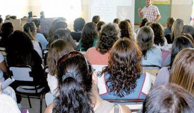 Luego de casi una d�cada, docentes concursar�n para ascender