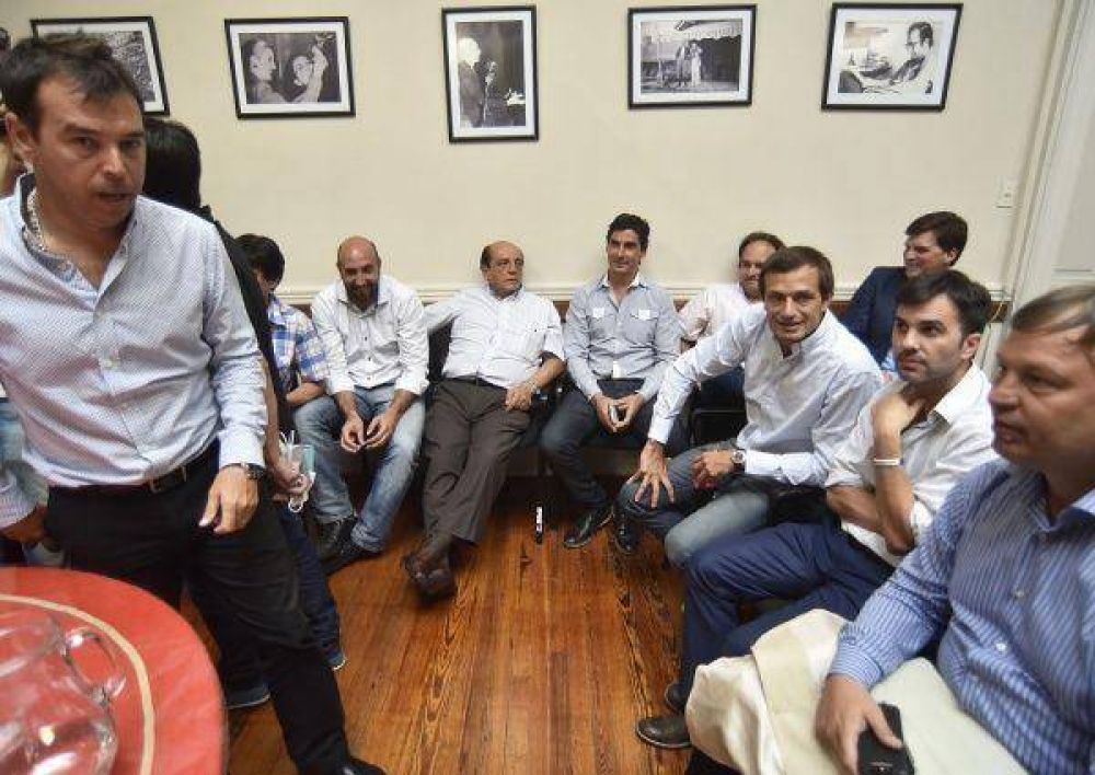 El endeudamiento ser� de 60 mil millones: 50 mil para Provincia y 10 mil para los municipios
