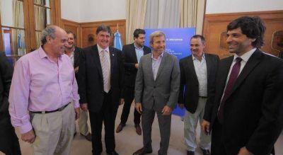 Frigerio prometi� obras y planes de viviendas a intendentes de la UCR bonaerense