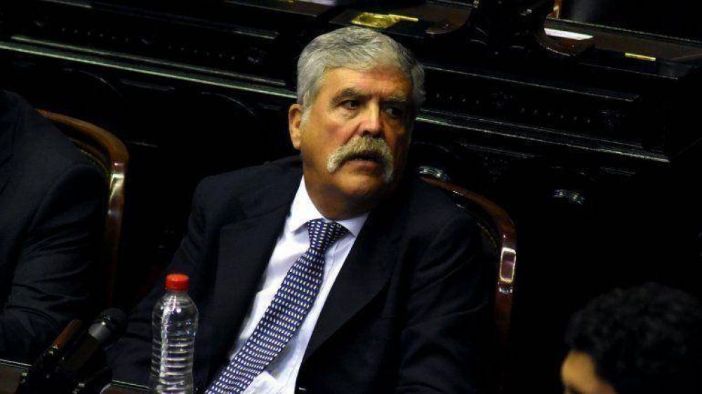 Julio de Vido contra Alfonso Prat Gay: 