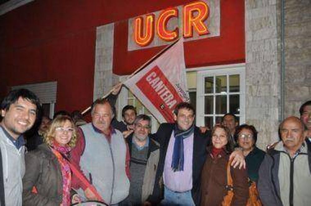 Castro asumi� como vice, pero Ibazeta sigue al frente