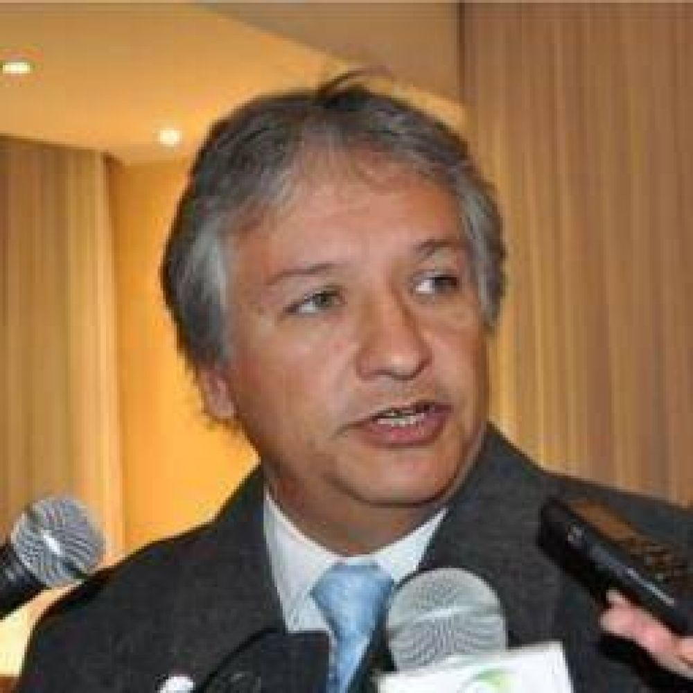 Tras los chispazos, hubo reuni�n entre Mart�nez - Bosetti