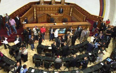 Obispos de Venezuela piden respeto a la independencia de Asamblea Nacional