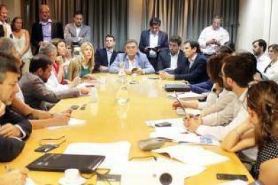 Amaya busca fondos del Banco Mundial