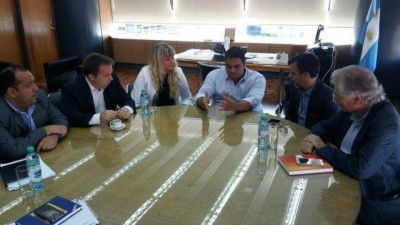 Provincia y Naci�n acuerdan apuntalar programas para generar empleo privado