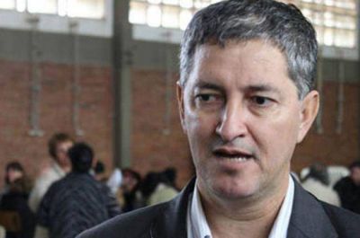 Far�as: �Un 50% de aumento salarial pondr�a en riesgo el presupuesto de la Provincia�