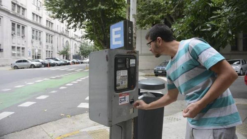 Desde hoy aumenta el parqu�metro y cuesta $ 4 la hora