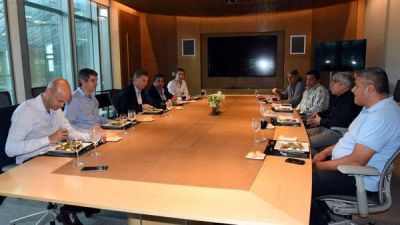 Paritarias: duro documento de la CGT de Moyano contra Macri