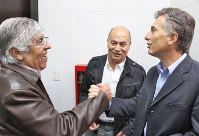 Buscan contener a los gremios con fondos y una rebaja de Ganancias