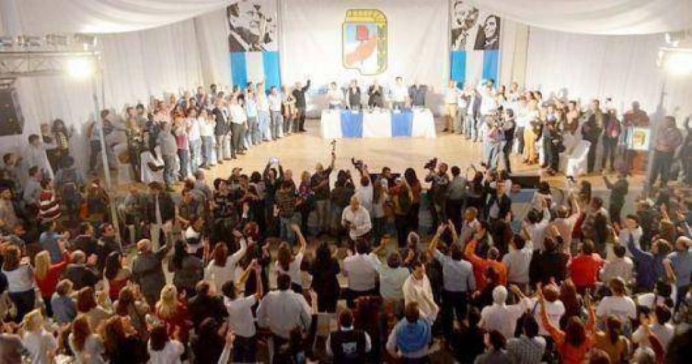 El PJ se alista para la discusin interno; en Corrientes piden que se realice a puertas cerradas
